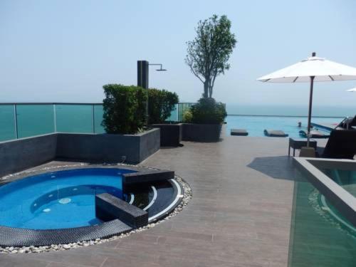 Stunning Sea View Condo On The Beach - Monthly Stay Pattaya Luaran gambar