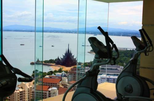 Stunning Sea View Condo On The Beach - Monthly Stay Pattaya Luaran gambar